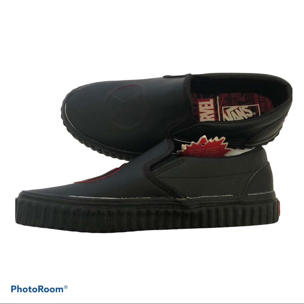 Vans Marvel Black Widow unisex Women 7 men’s 5.5 NEW